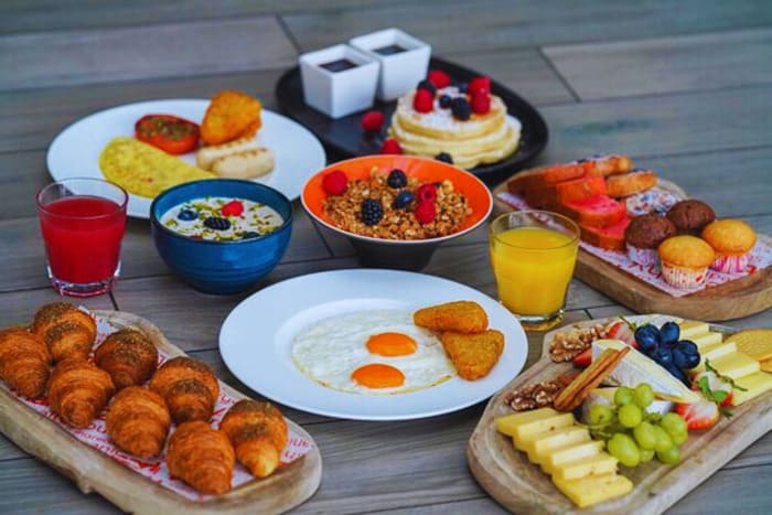 Breakfast places in Dubai