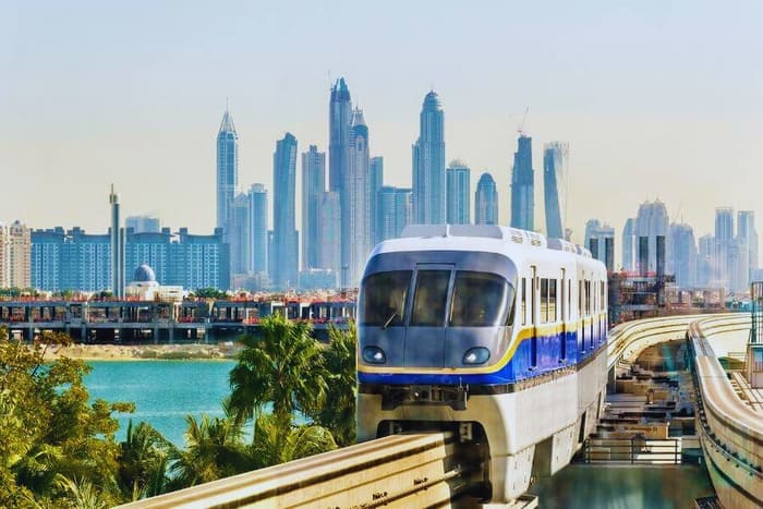 How to go to Jumeirah Beach by Metro
