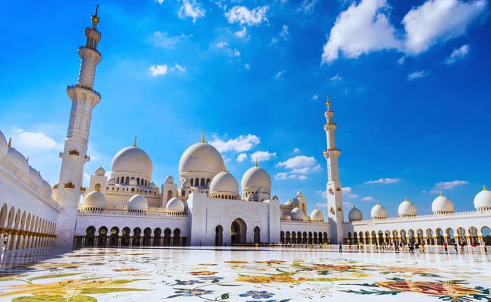 Sheikh Zayed Grand Mosque Abu Dhabi tourist place