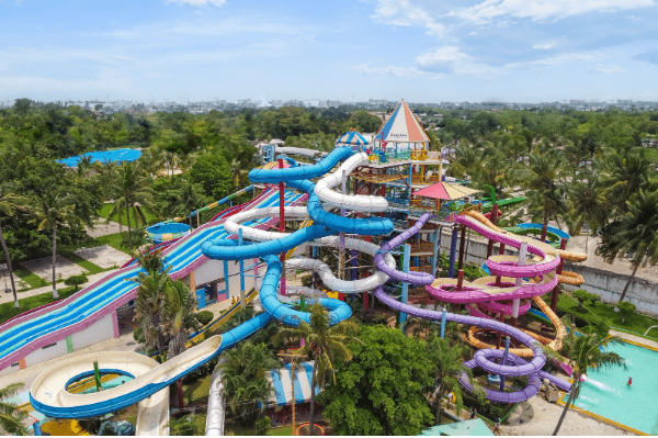 Exploring the Thrills and Chills of the Water Park in Vallarta